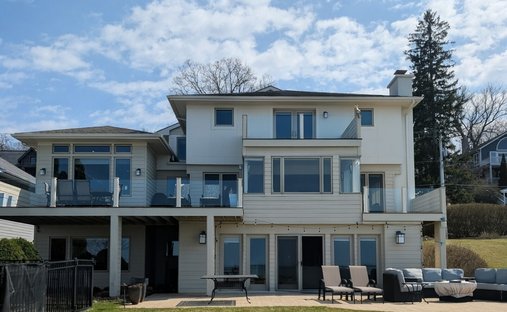 House in Beverly Shores, Indiana, United States 1