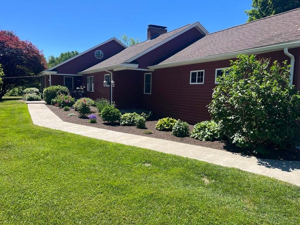House in Blandford, Massachusetts, United States 2 - 18112089