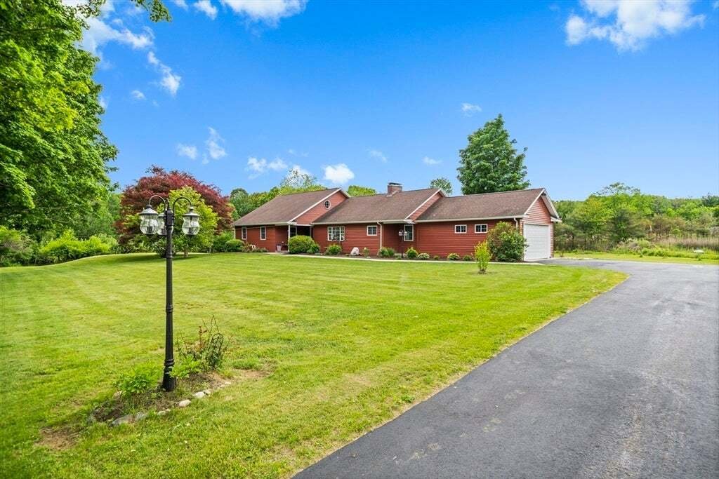 House in Blandford, Massachusetts, United States 5 - 18112089