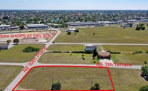 Terrain à Cape Coral, Floride, États-Unis 1