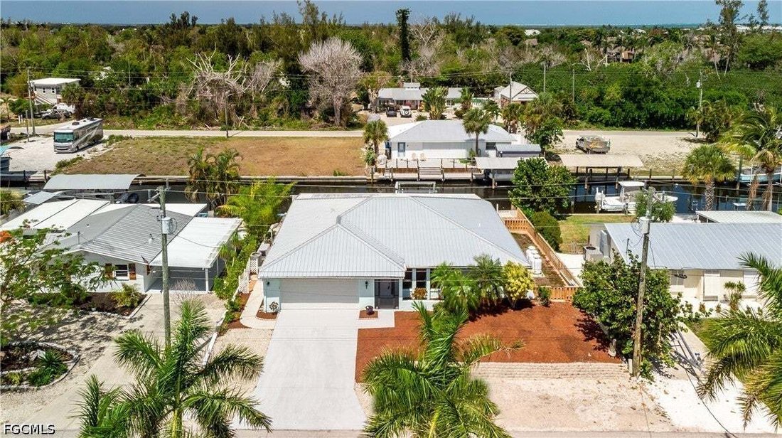 House in Bokeelia, Florida, United States 2 - 17889511