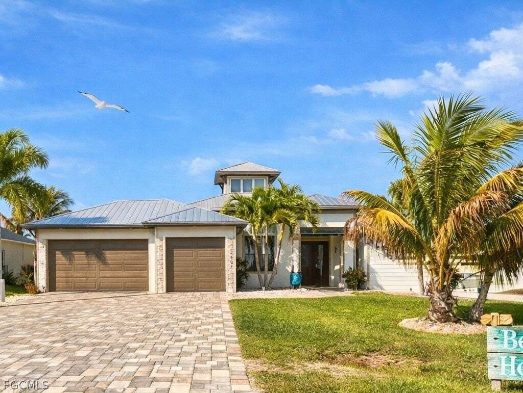 House in Cape Coral, Florida, United States 1 - 17324056