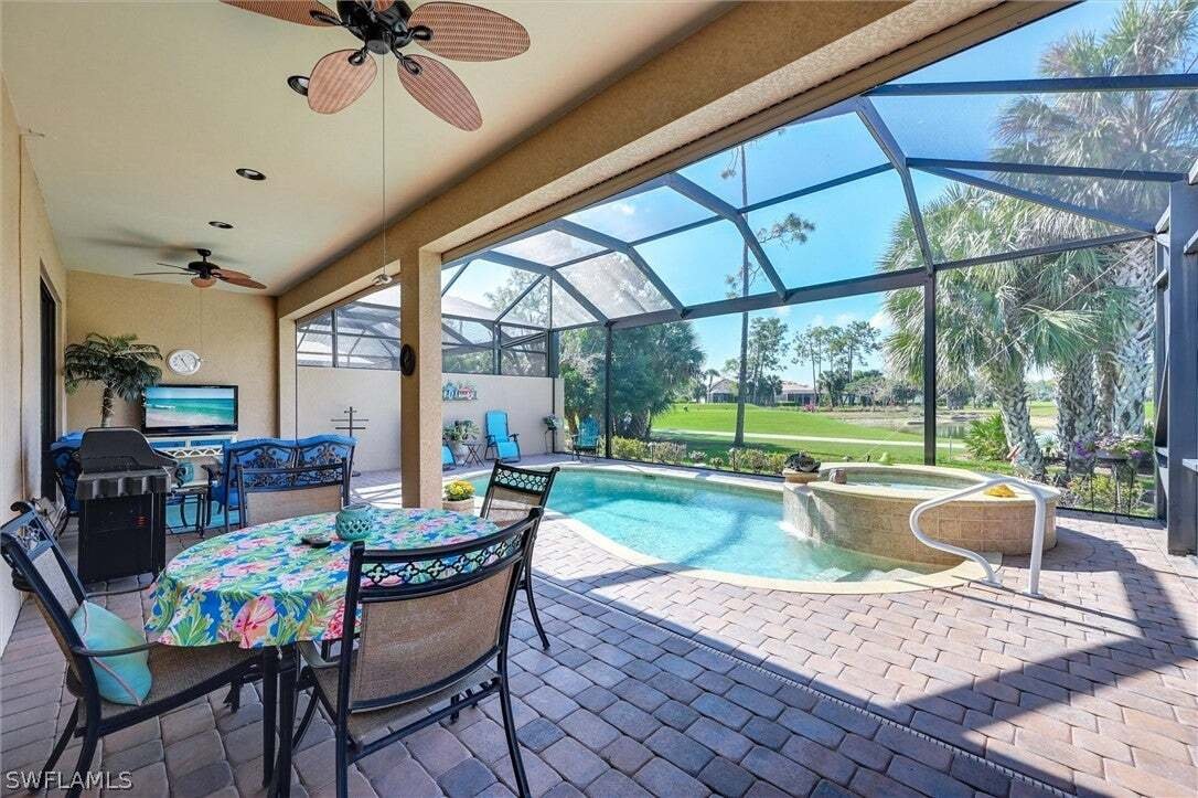 Naples, Florida, United States 3 - 17418016