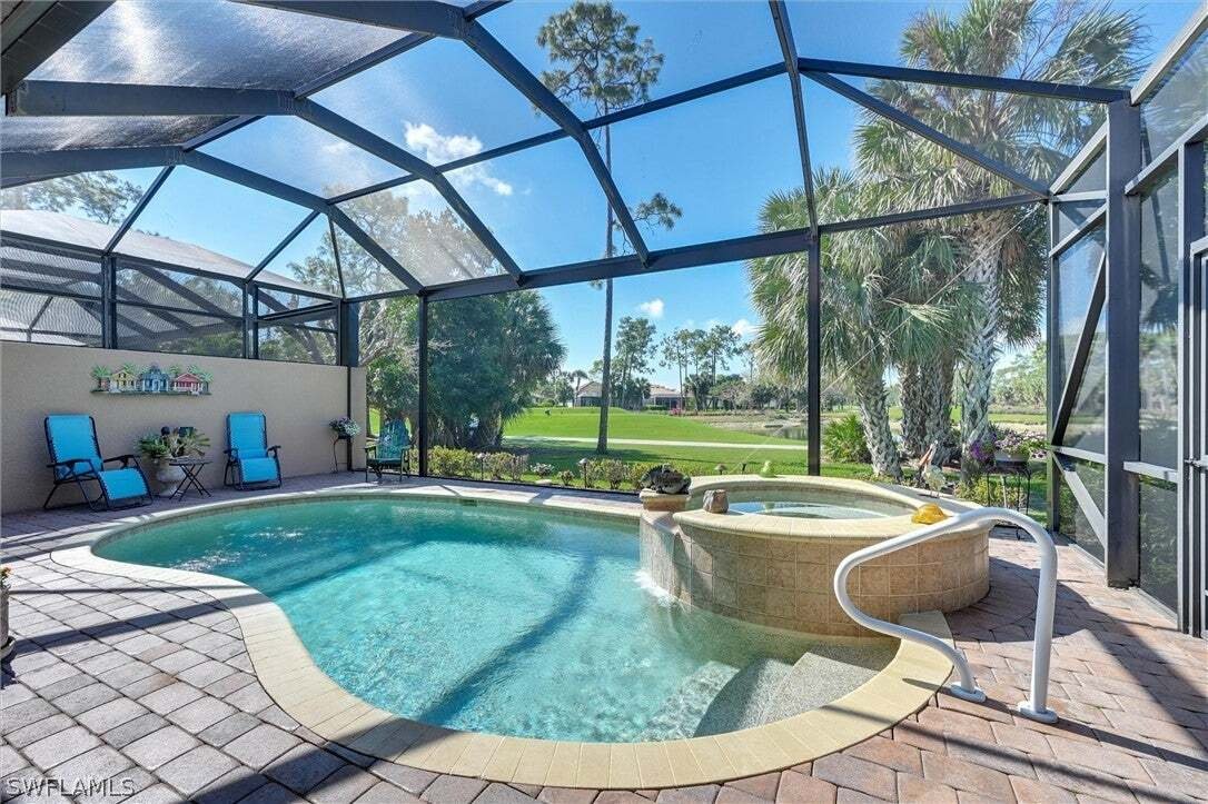 Naples, Florida, United States 2 - 17418016