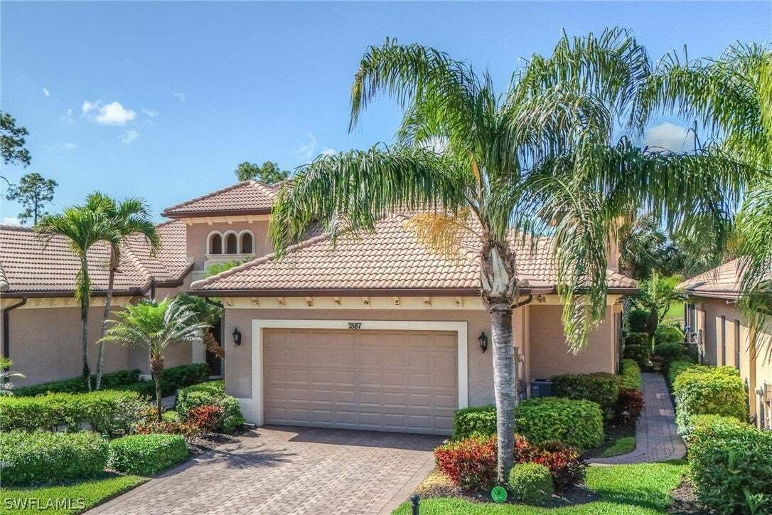 Naples, Florida, United States 1 - 17418016