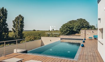 Maison à Moulidars, Nouvelle-Aquitaine, France 1
