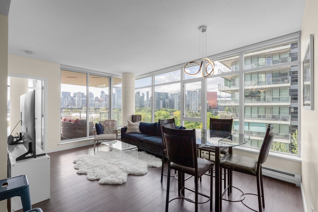 Condo in Vancouver, British Columbia, Canada 2 - 18194439