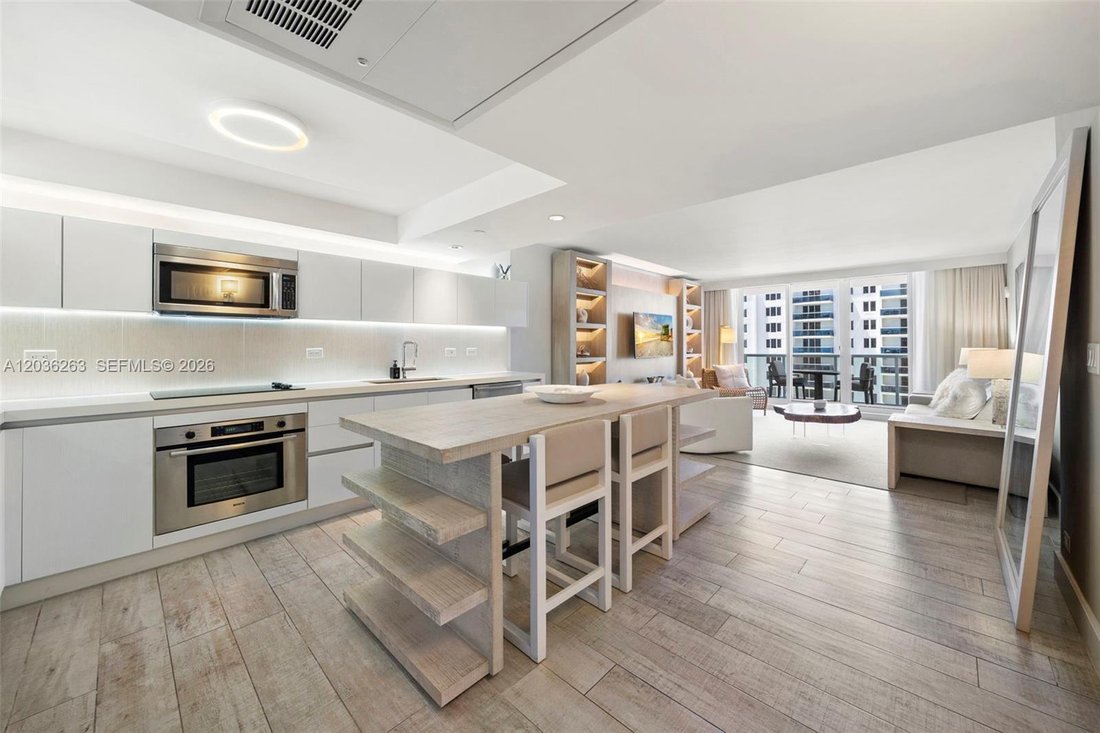 Condo in Miami Beach, Florida, United States 2 - 18190266