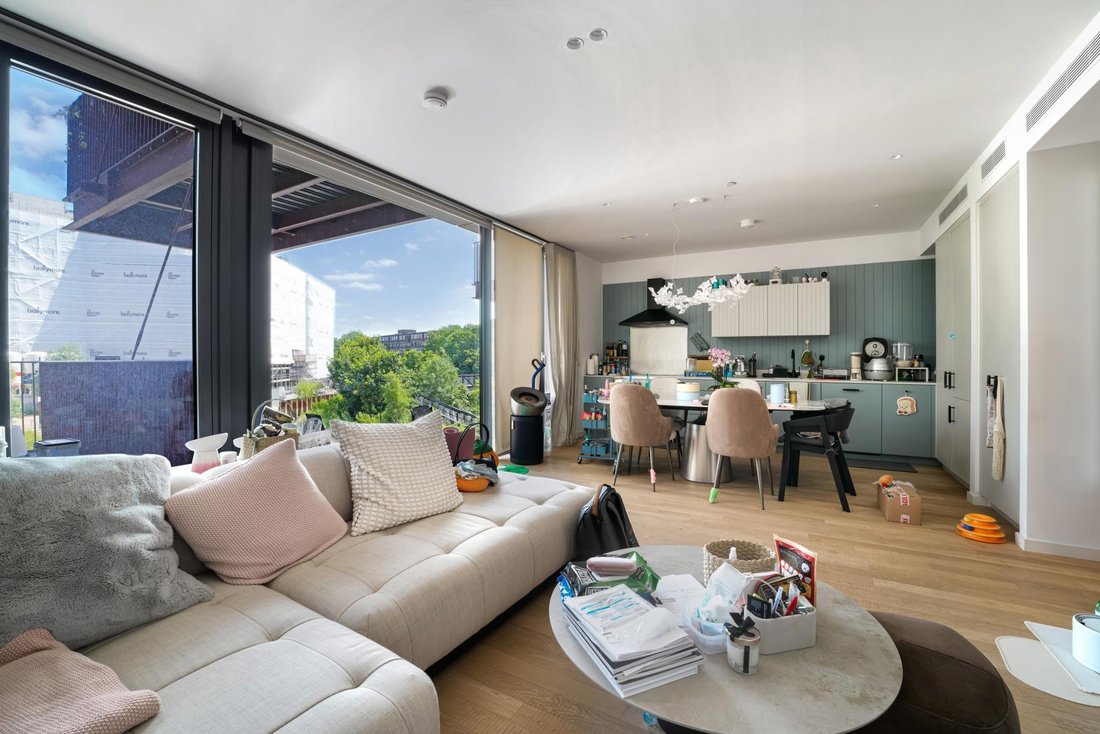 House in Little Ealing, Hounslow, England 2 - 18191303
