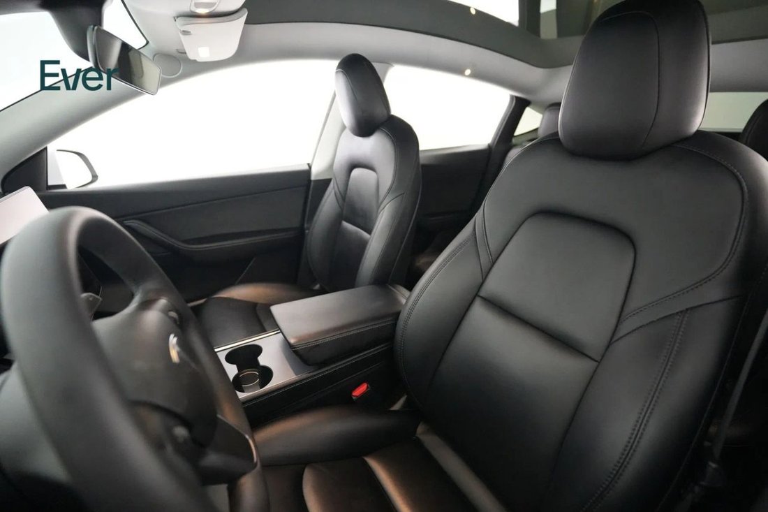 Suv in San Francisco, CA, United States 4 - 17938589