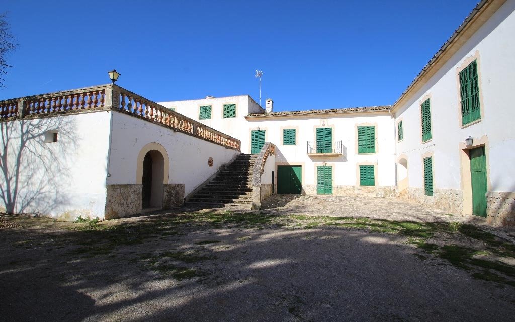 Finca in Maria de la Salut, Balearic Islands, Spain 1 - 18191591