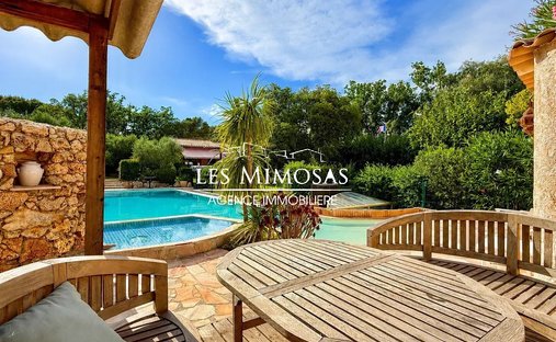 Casa en Fréjus, Provenza-Alpes-Costa Azul, Francia 1