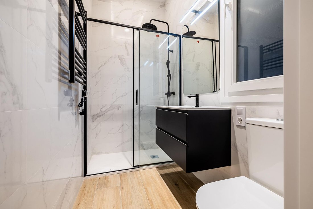 Apartment in Retiro, Madrid, Spain 5 - 18189029