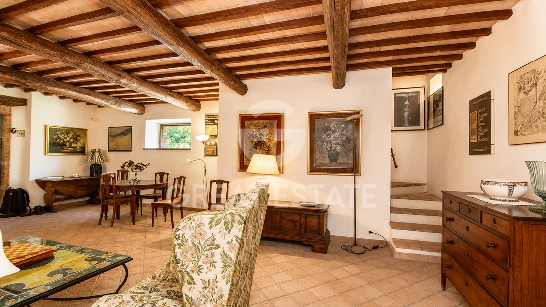 Estate in Avigliano Umbro, Umbria, Italy 2 - 18194063