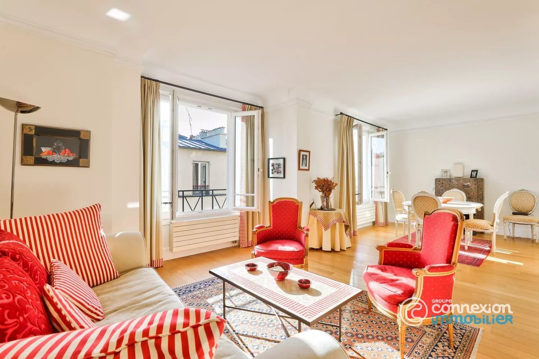 Apartment in Gros Caillou, Paris 7e Arrondissement, Paris 1 - 18190311
