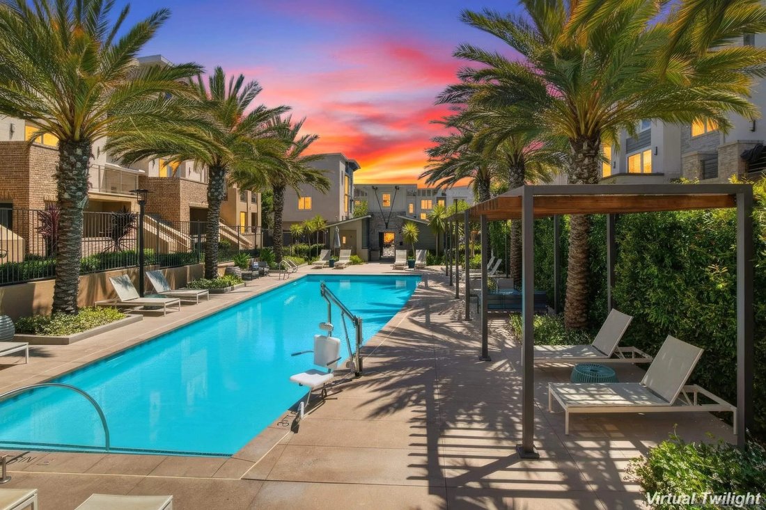 Townhouse in Carlsbad, California, United States 2 - 18193844