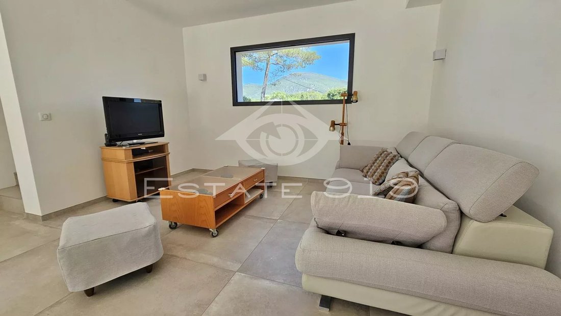 Villa in Nord, Roquefort-les-Pins, France 4 - 18190398