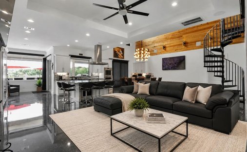 House in Gun Barrel City, Texas, United States 1