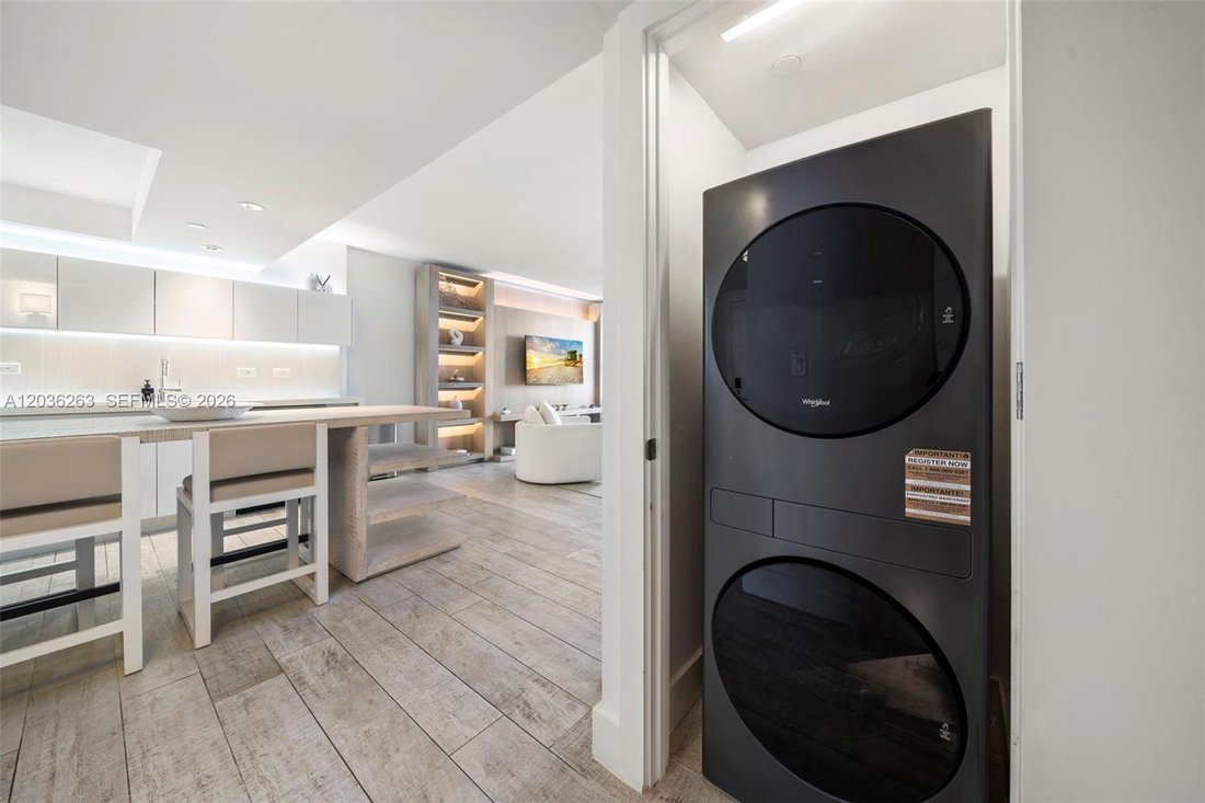 Condo in Miami Beach, Florida, United States 4 - 18190266