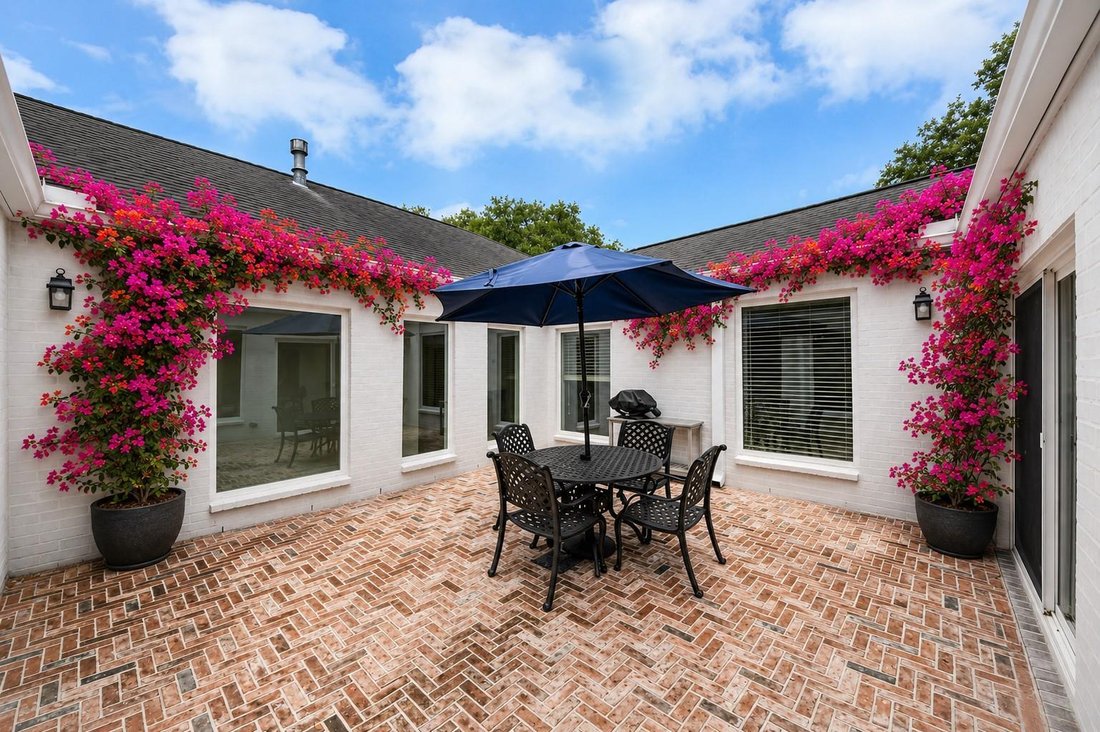 House in Houston, Texas, United States 3 - 18192728