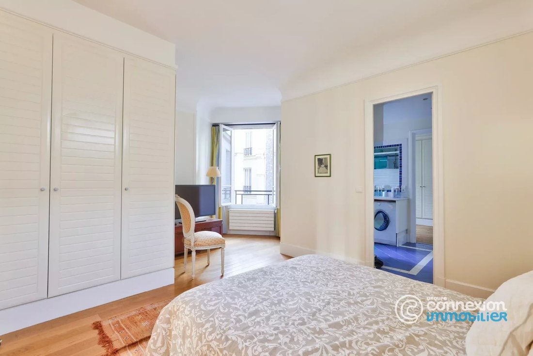 Apartment in Gros Caillou, Paris 7e Arrondissement, Paris 4 - 18190311