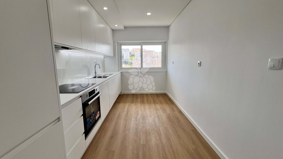 Apartment in Belas, Lisbon, Portugal 2 - 18190752
