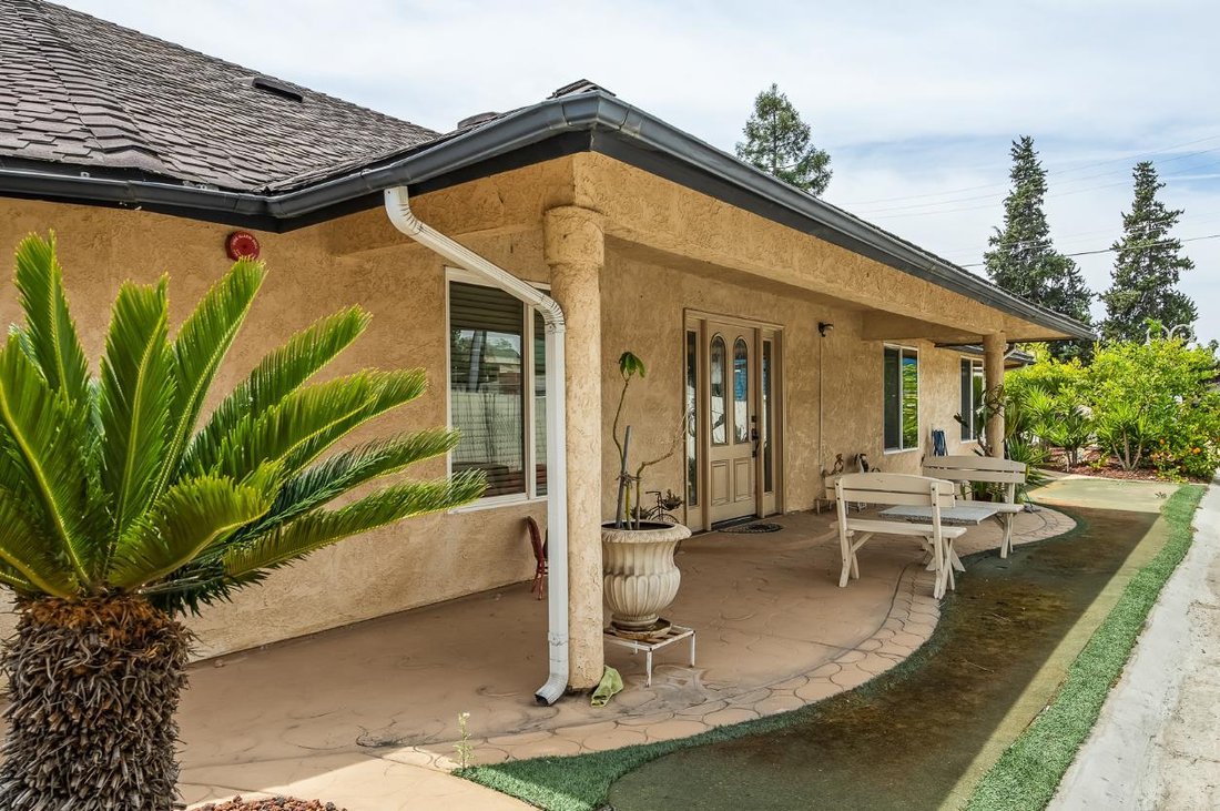 House in Fresno, California, United States 1 - 18191207