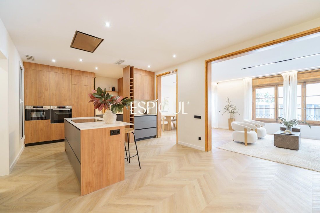 Apartment in Sarrià-Sant Gervasi, Barcelona, Spain 2 - 18188705