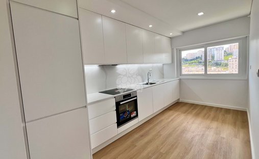 Apartment in Belas, Lisbon, Portugal 1