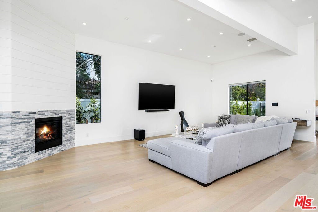 House in Los Angeles, California, United States 5 - 18193353