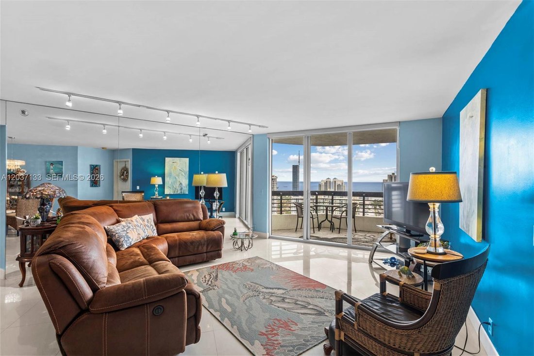 Condo in Aventura, Florida, United States 1 - 18190302
