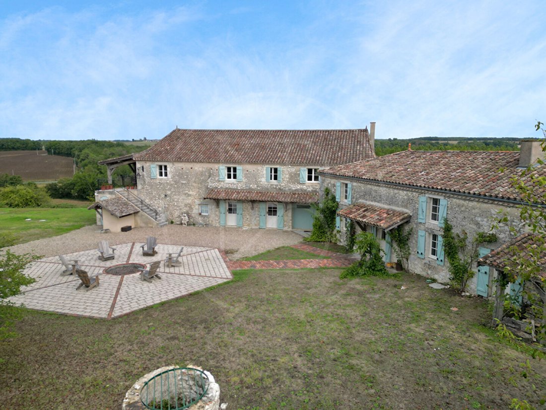 Villa in Duras, Nouvelle-Aquitaine, France 2 - 18189330