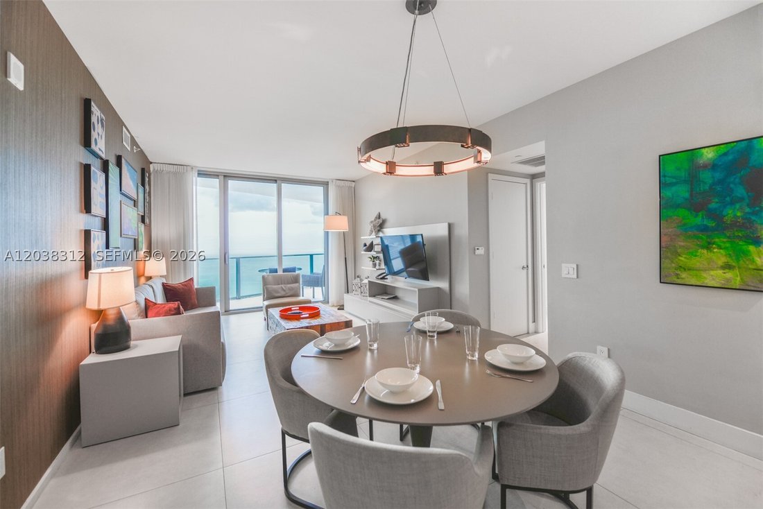 Condo in Hallandale Beach, Florida, United States 3 - 18193521