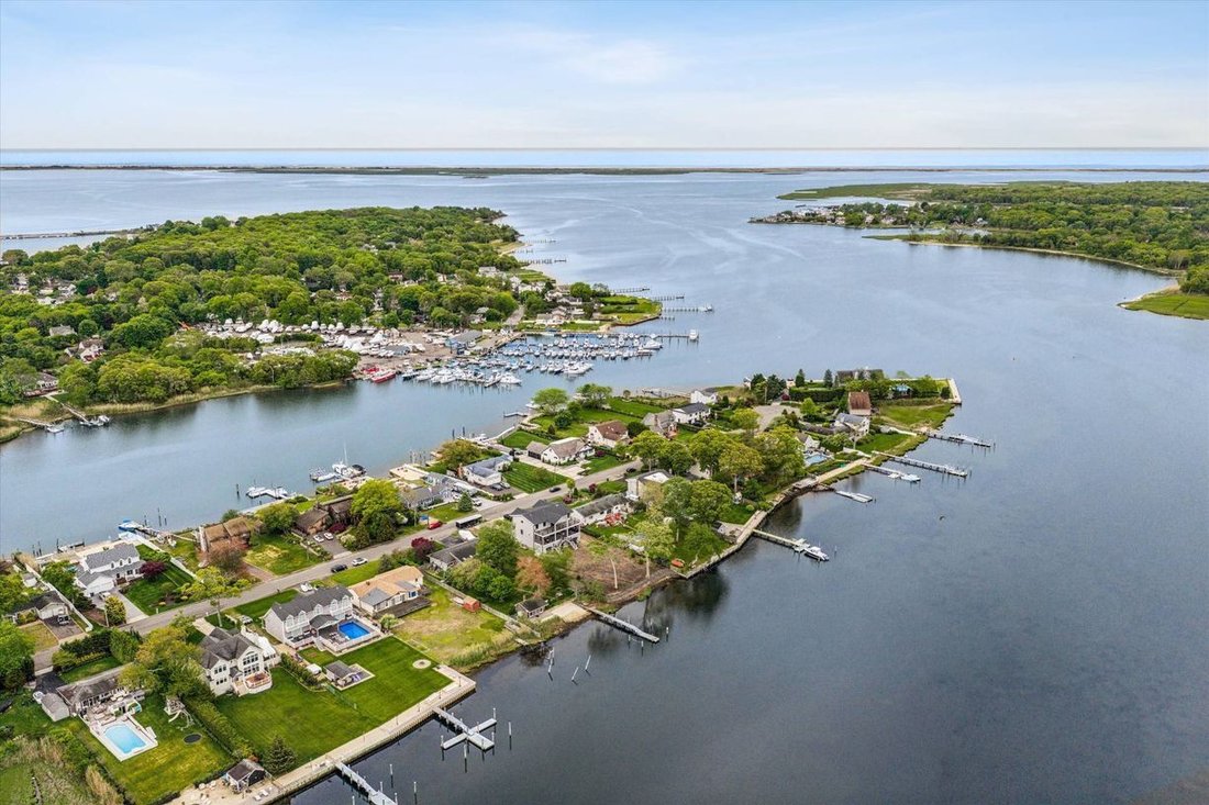 House in Moriches, New York, United States 3 - 17968230