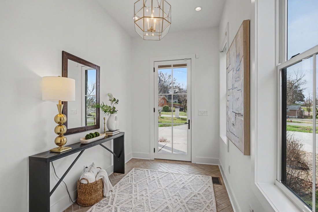 Co Op in Nashville, Tennessee, United States 4 - 18193230