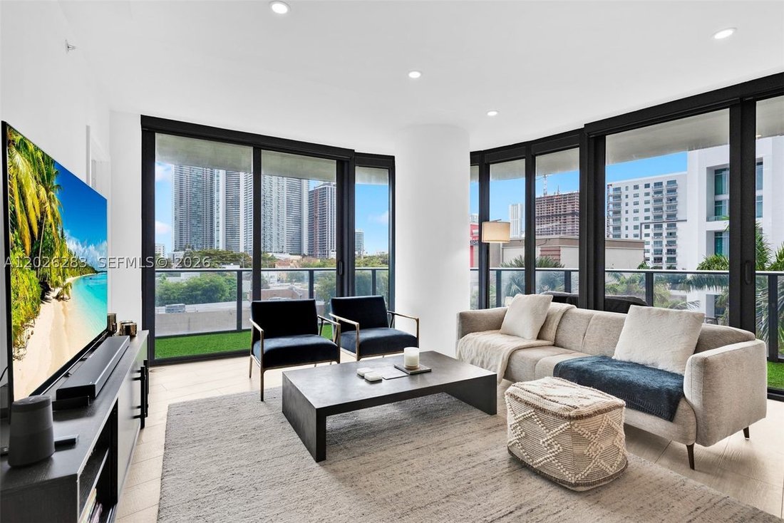 Condo in Miami, Florida, United States 3 - 18194728