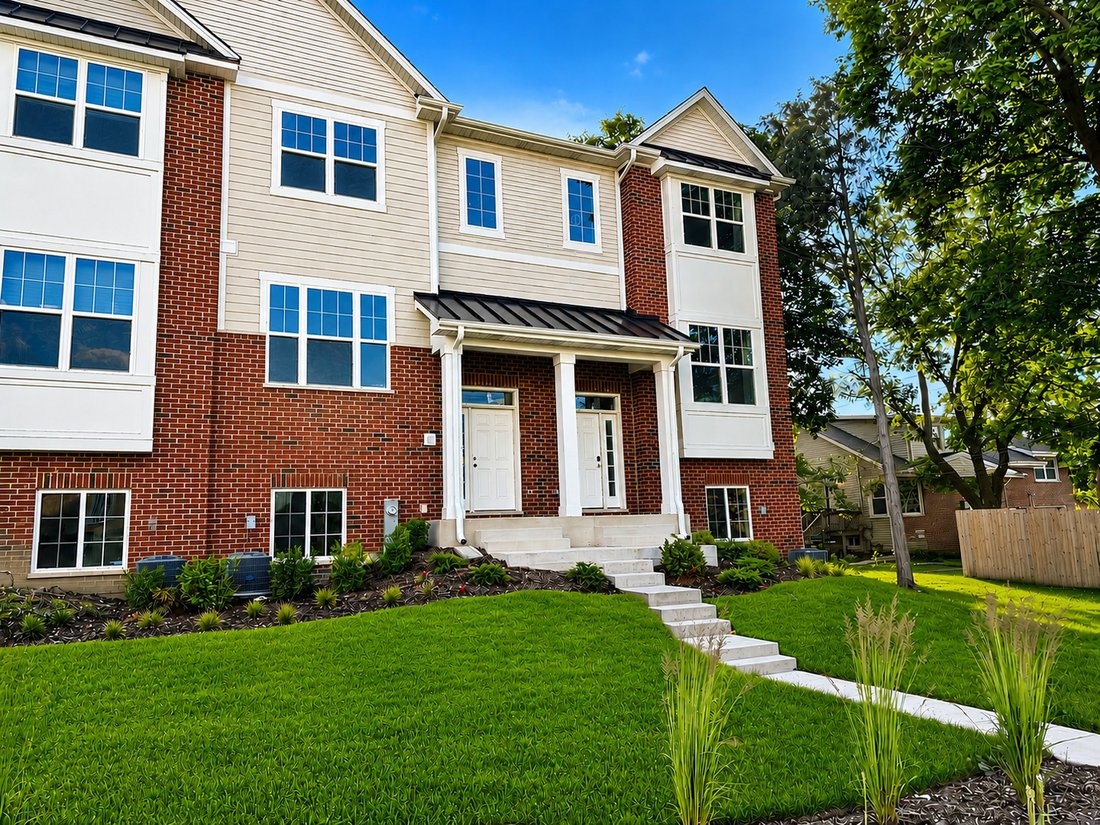 House in Des Plaines, Illinois, United States 3 - 18193852