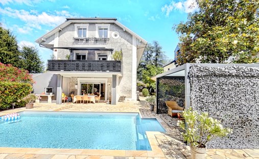 Villa in Tresserve, Auvergne-Rhône-Alpes, France 1