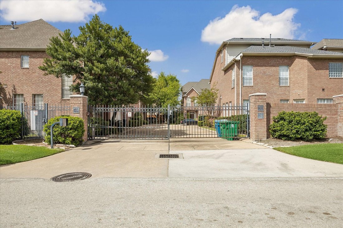 House in Houston, Texas, United States 5 - 18192737