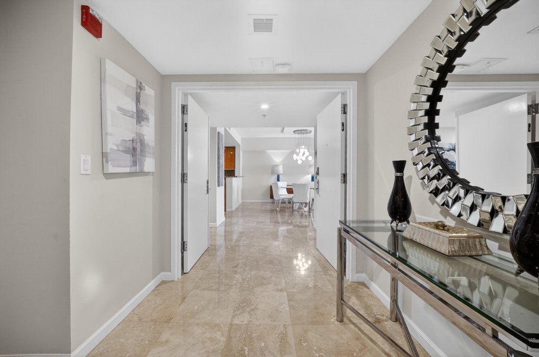 Condo in Fort Lauderdale, Florida, United States 5 - 18189191