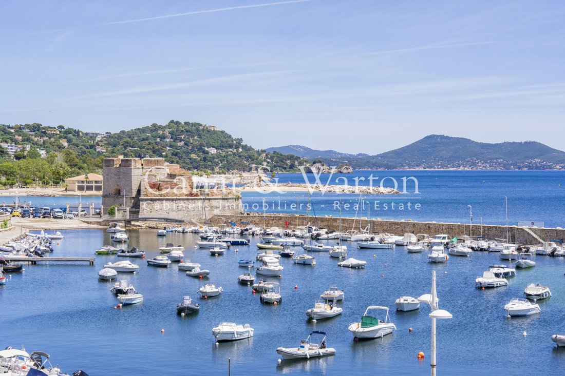 Apartment in Aguillon, Toulon, France 1 - 18194684