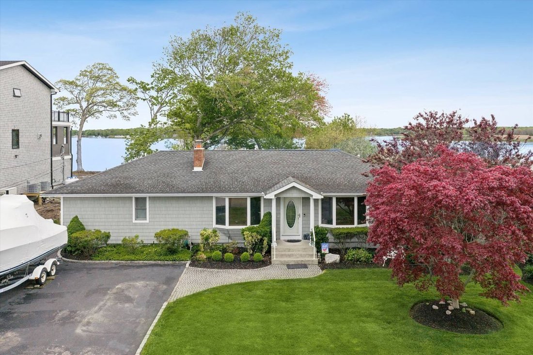 House in Moriches, New York, United States 1 - 17968230