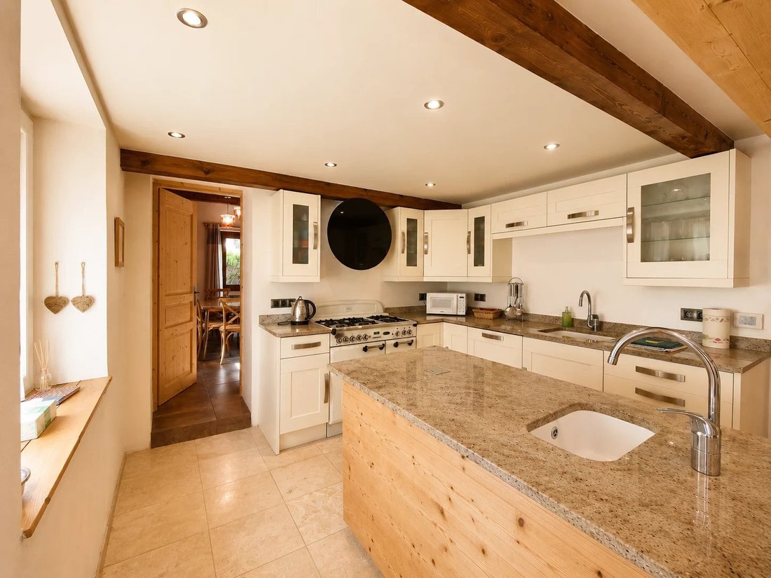 Chalet in Abondance, Auvergne-Rhône-Alpes, France 4 - 18190153