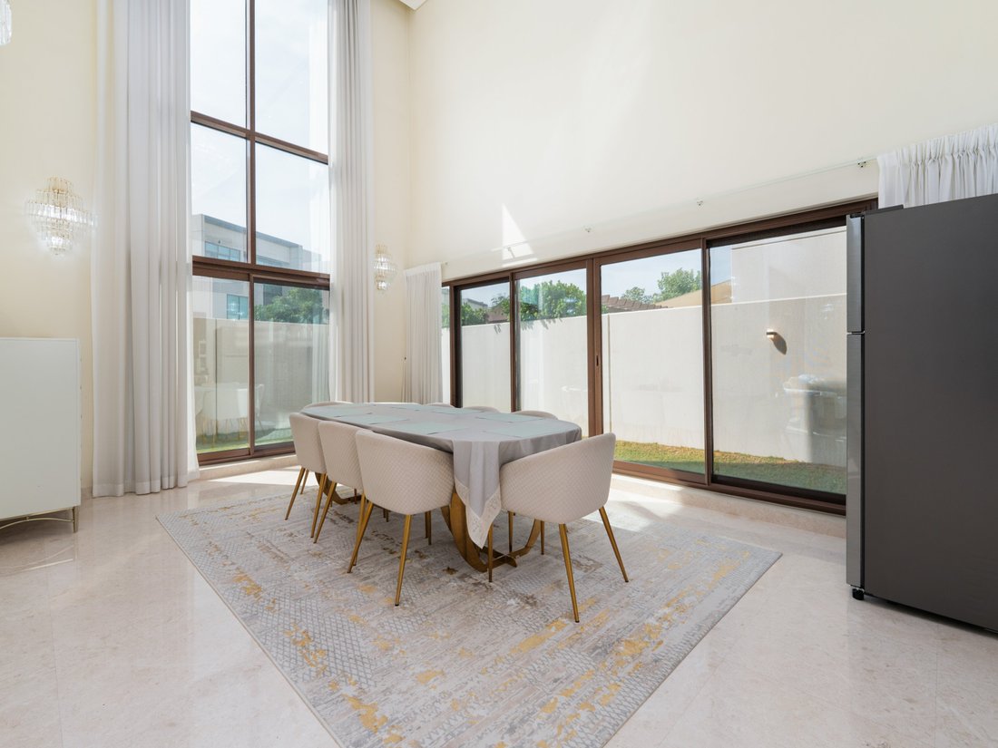 Villa in Nad Al Sheba 1, Nad Al Sheba, Dubai 3 - 18189236