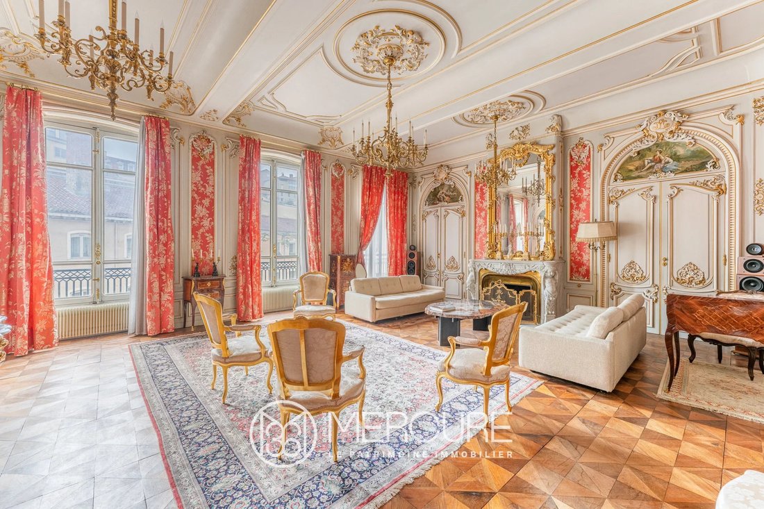 Apartment in Tête d'Or-Foch-Vitton, Lyon 6e Arrondissement, Lyon 2 - 18189995