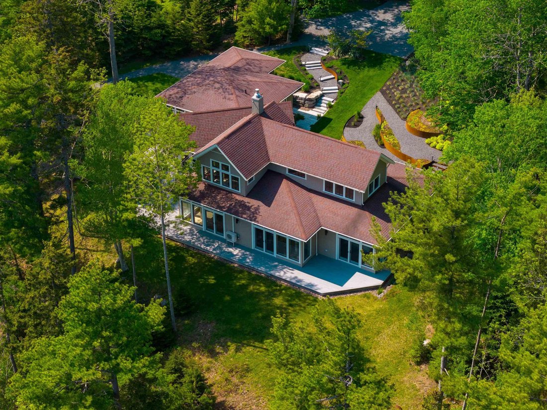 House in Lunenburg, Nova Scotia, Canada 1 - 17708207