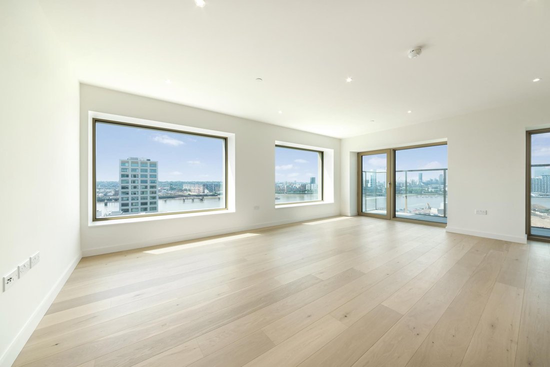 Apartment in Victoria Docks, Newham, England 1 - 18191296