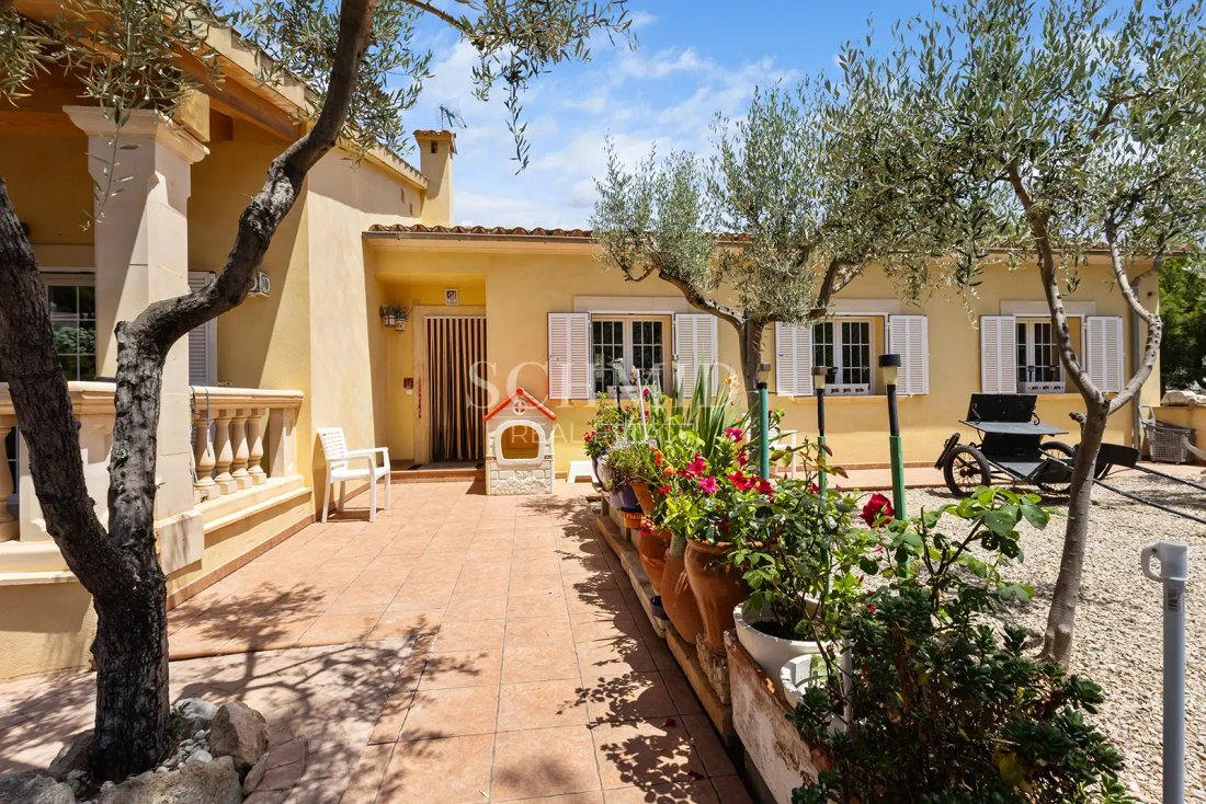 House in Rotes Velles, Calvia, Balearic Islands 1 - 18192408