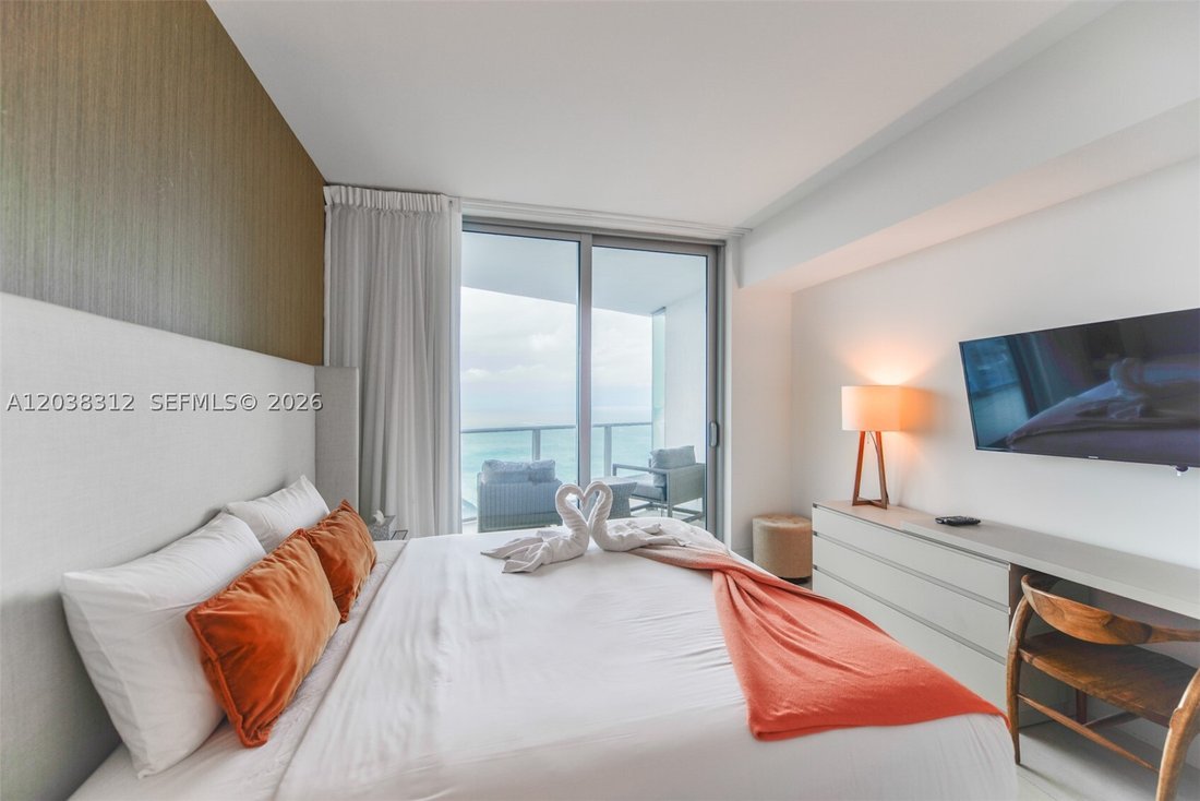Condo in Hallandale Beach, Florida, United States 5 - 18193521