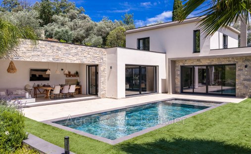 Villa in Le Rouret, Provence-Alpes-Côte d'Azur, France 1